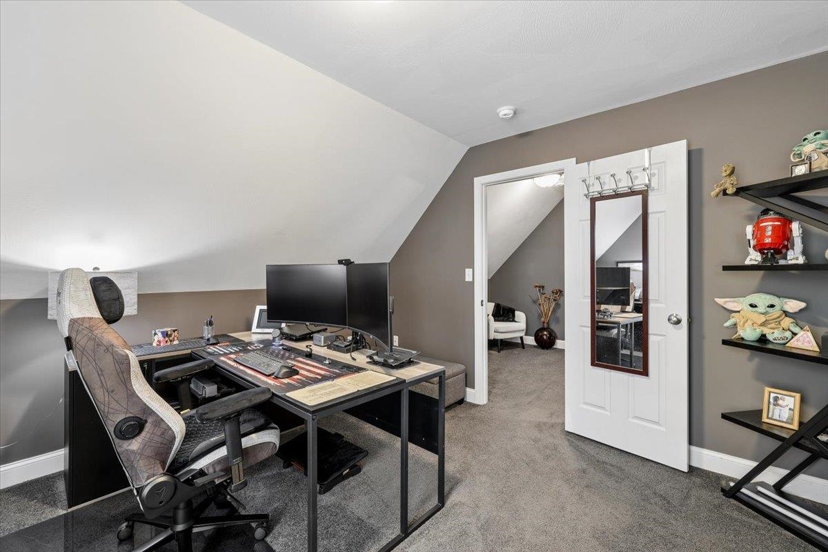 18 Crawford Lane Hooksett, NH 03106 - Photo 28 of 44