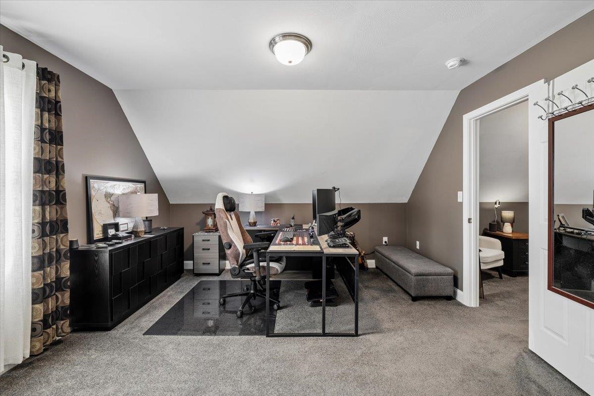 18 Crawford Lane Hooksett, NH 03106 - Photo 29 of 44