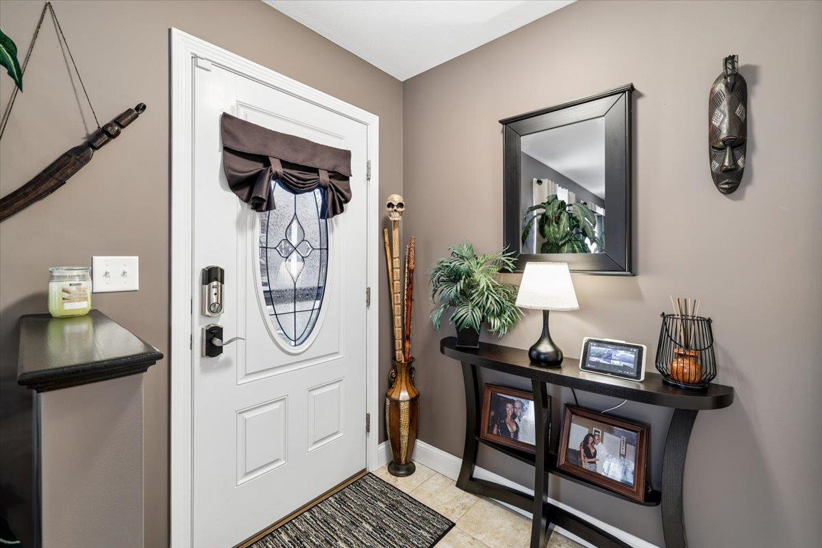 18 Crawford Lane Hooksett, NH 03106 - Photo 6 of 44