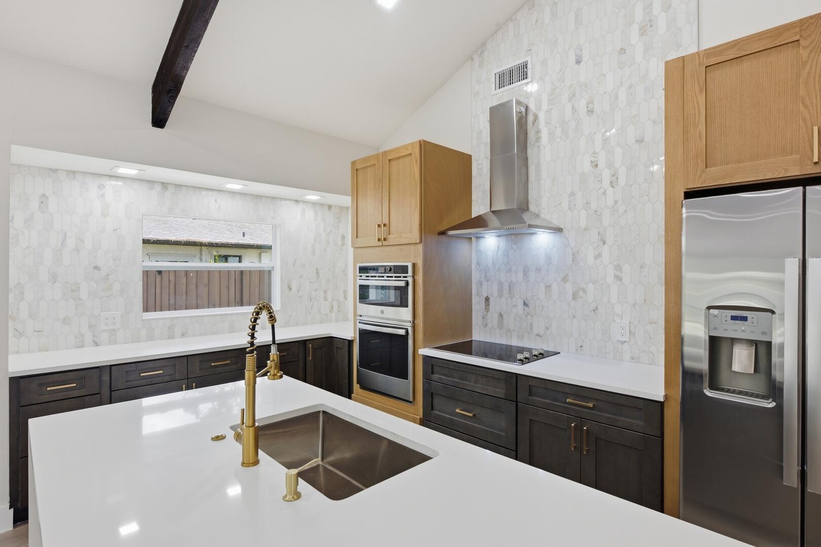 2908 Northwest 24th Way Boca Raton, FL 33431 - Photo 13 of 38 Center Island