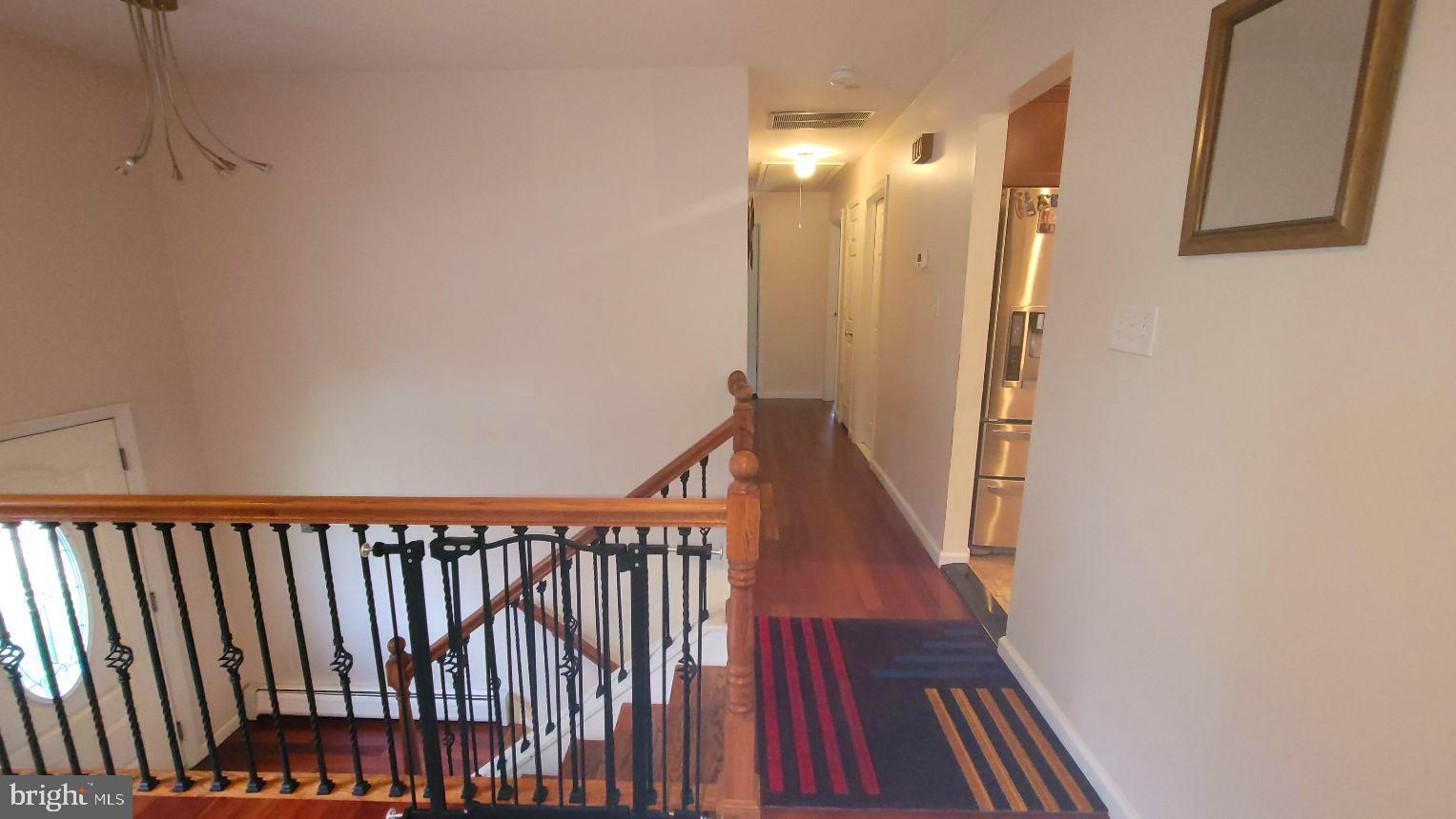 561 Rutgers Avenue Hamilton, NJ 08619 - Photo 8 of 32