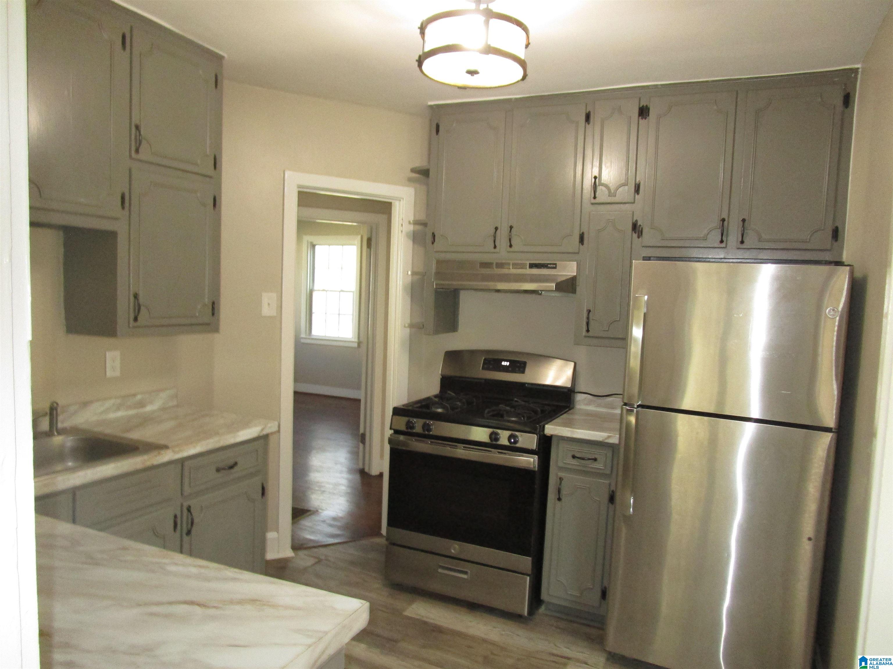 208 22nd Street Southwest Birmingham, AL 35211 - Photo 6 of 22