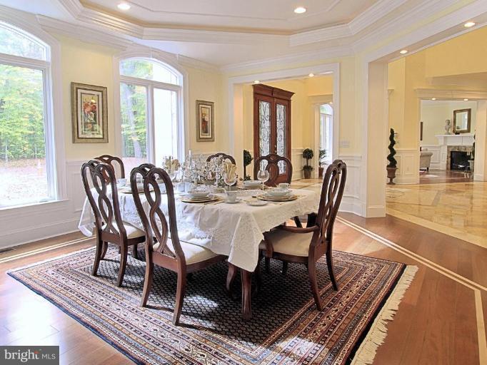 433 River Bend Road Great Falls, VA 22066 - Photo 6 of 30 Dining Room