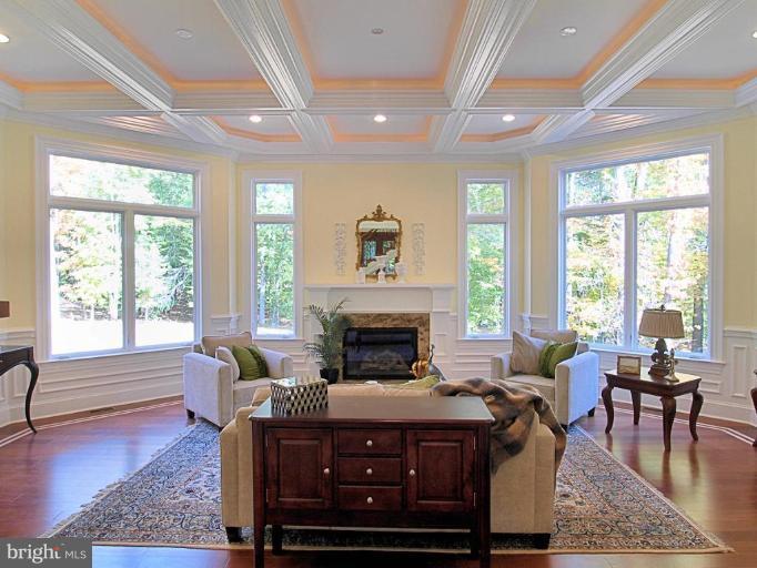 433 River Bend Road Great Falls, VA 22066 - Photo 9 of 30 Main Level Family Room