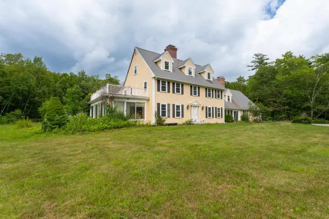 $999,000 | 93 Richardson Road, Dublin, NH 03444