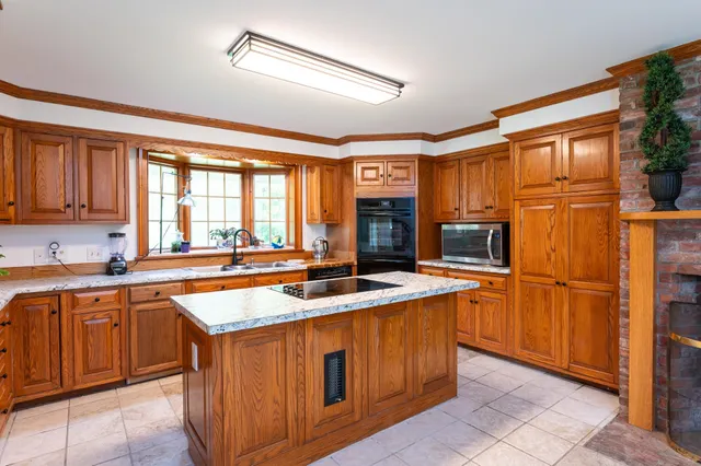 $999,000 | 93 Richardson Road, Dublin, NH 03444