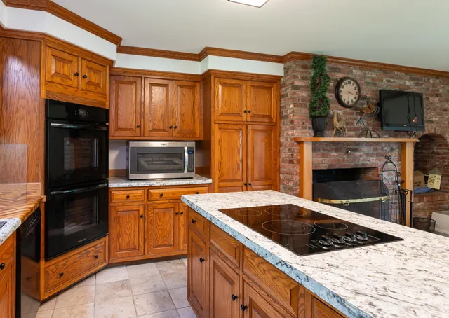 $999,000 | 93 Richardson Road, Dublin, NH 03444