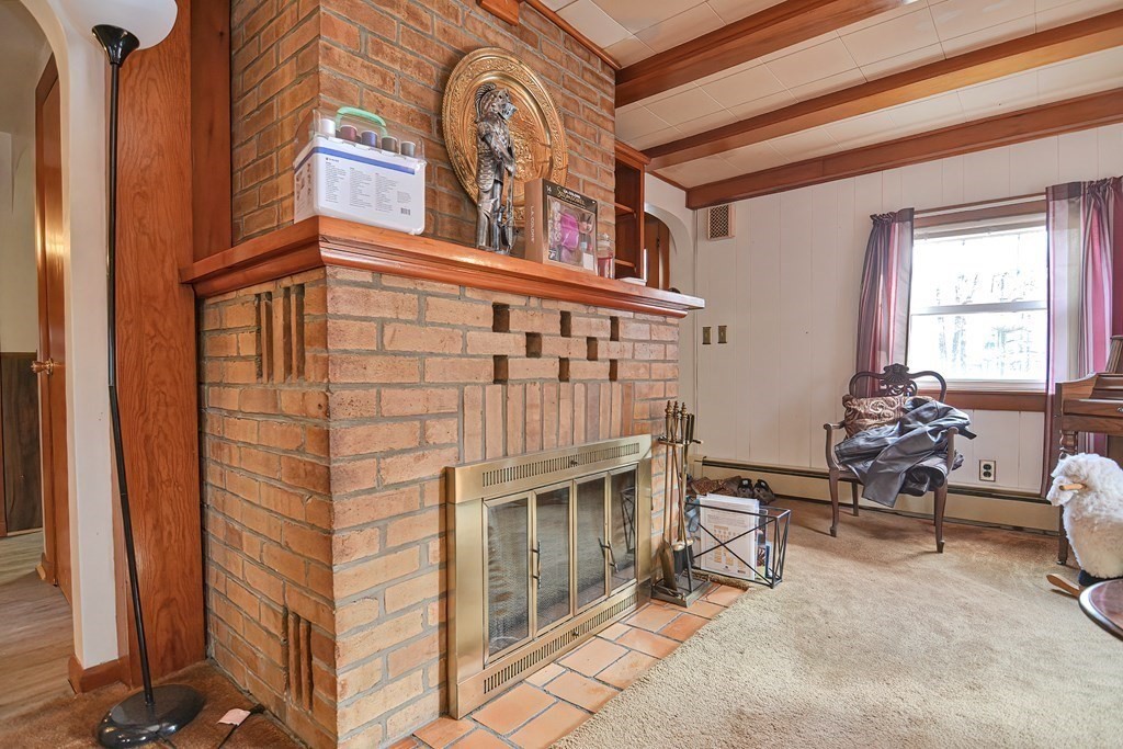 196 Brooks Road Templeton, MA 01468 - Photo 2 of 33 Gallery Image 2