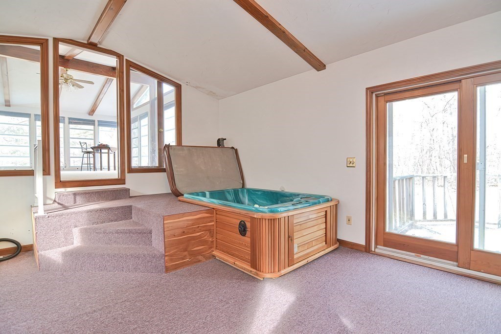 196 Brooks Road Templeton, MA 01468 - Photo 8 of 33 Gallery Image 8