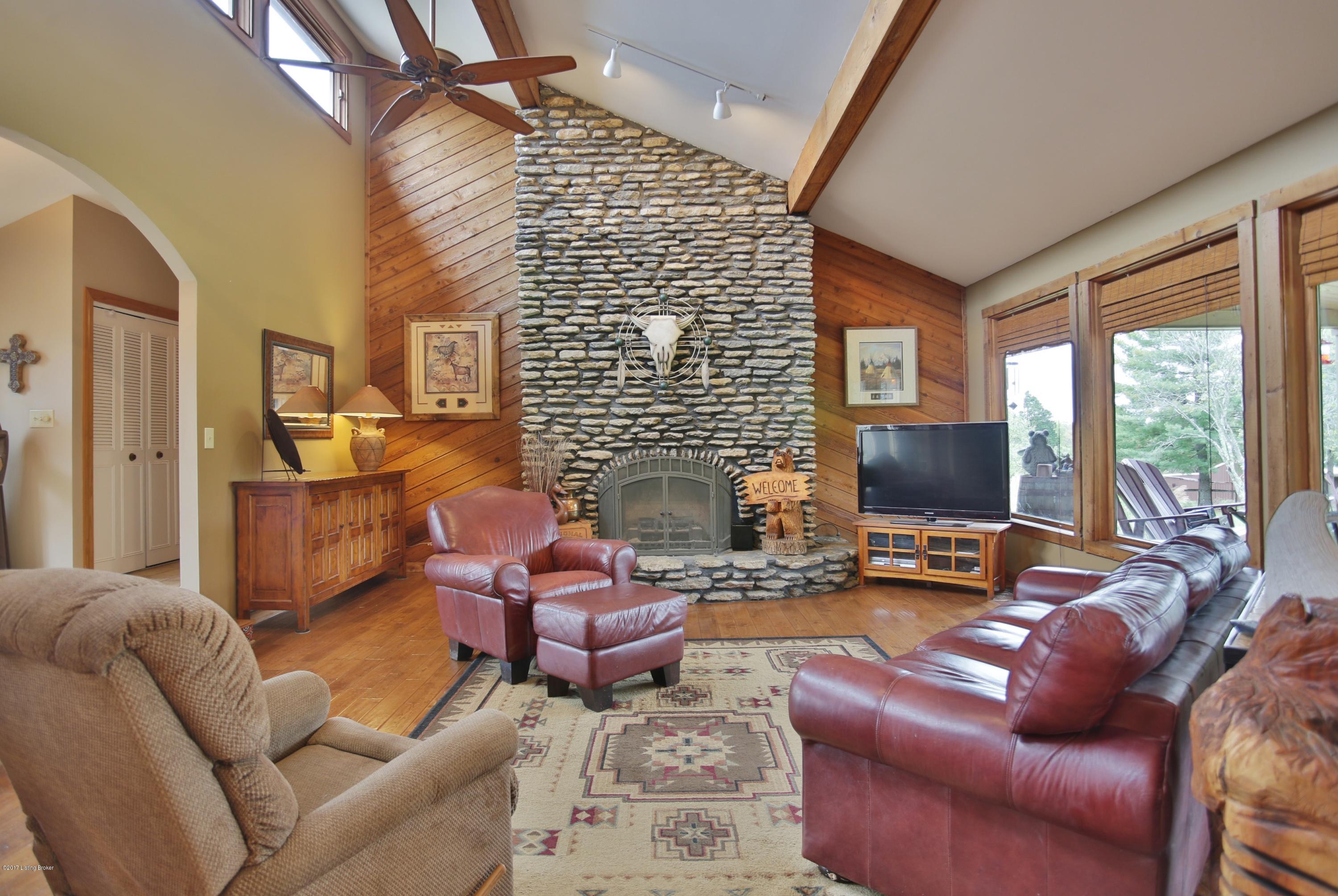6400 Chenoweth Run Road Louisville, KY 40299 - Photo 8 of 53 5