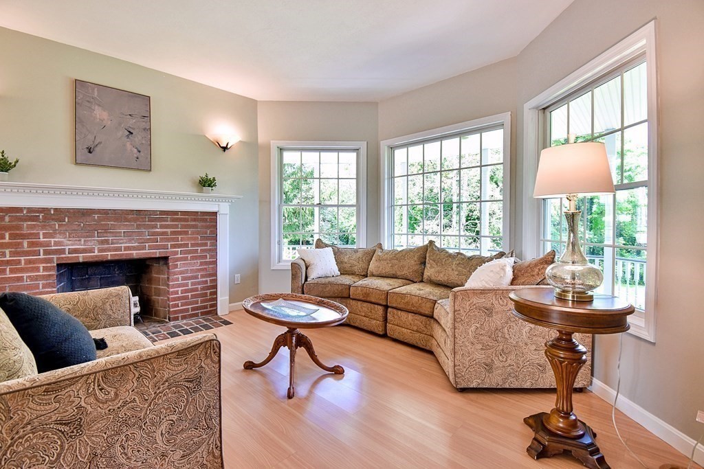 10 Wilder Road Bolton, MA 01740 - Photo 12 of 42