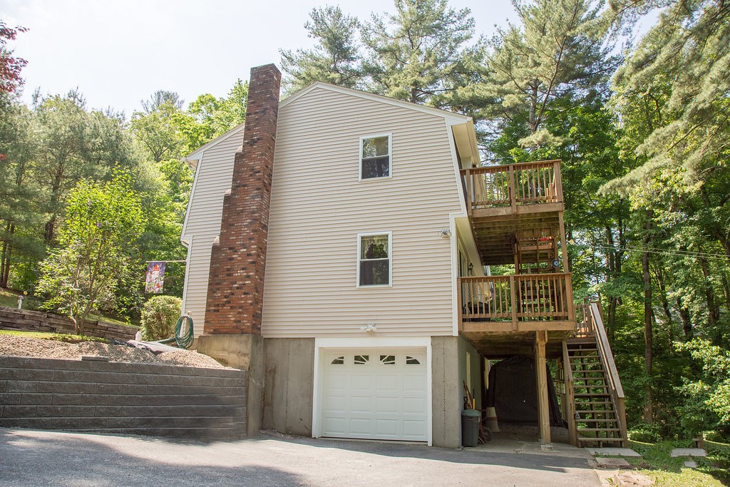 21 Warren Wright Road Belchertown, MA 01007 - Photo 3 of 30 Gallery Image 3