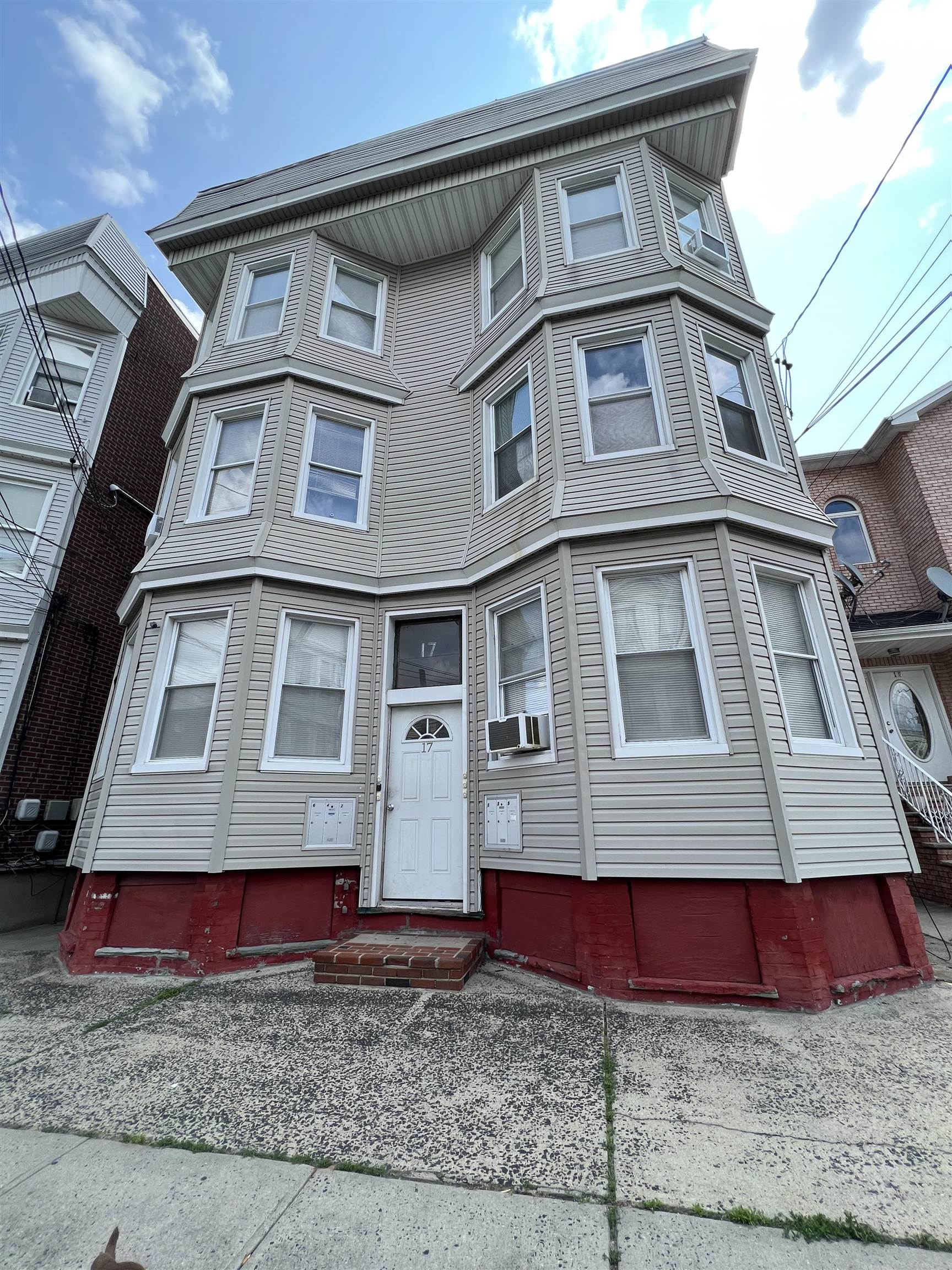 17 Franklin Avenue, Unit 2, Harrison, NJ 07029 Compass