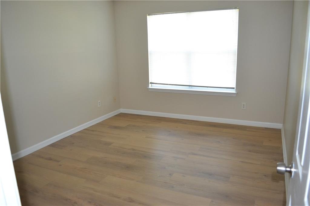 6157 Red Top Loop Union City, GA 30291 - Photo 5 of 26 an empty room with a window