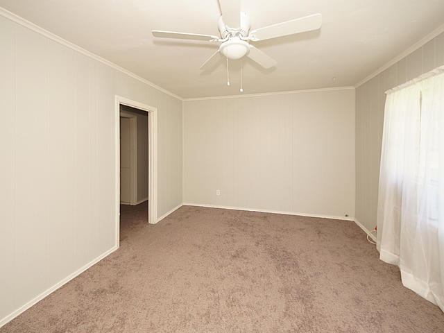 5052 Rockingham Street North Charleston, SC 29406 - Photo 4 of 21 04