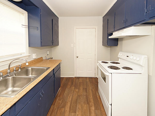 5052 Rockingham Street North Charleston, SC 29406 - Photo 8 of 21 08