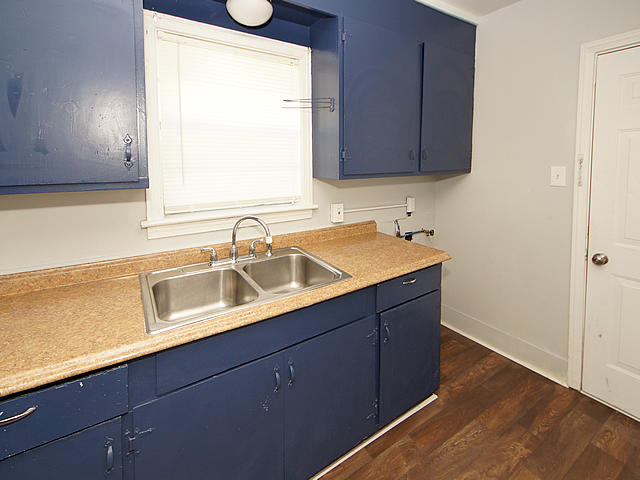 5052 Rockingham Street North Charleston, SC 29406 - Photo 9 of 21 09