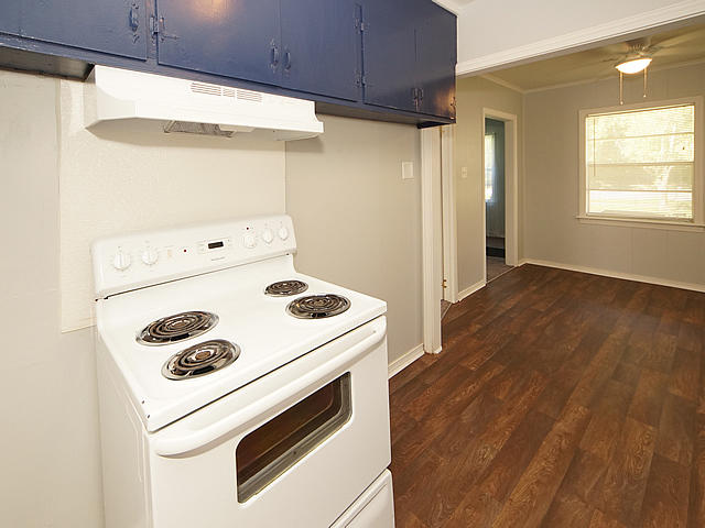 5052 Rockingham Street North Charleston, SC 29406 - Photo 10 of 21 10