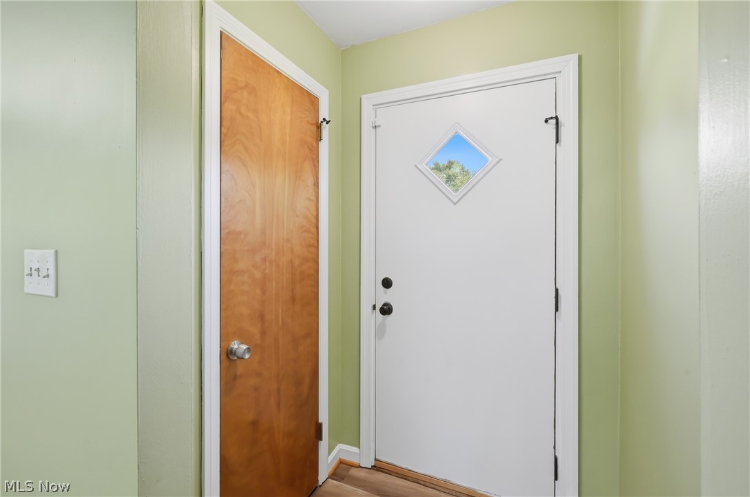 2846 Rexford Road Youngstown, OH 44511 - Photo 4 of 25