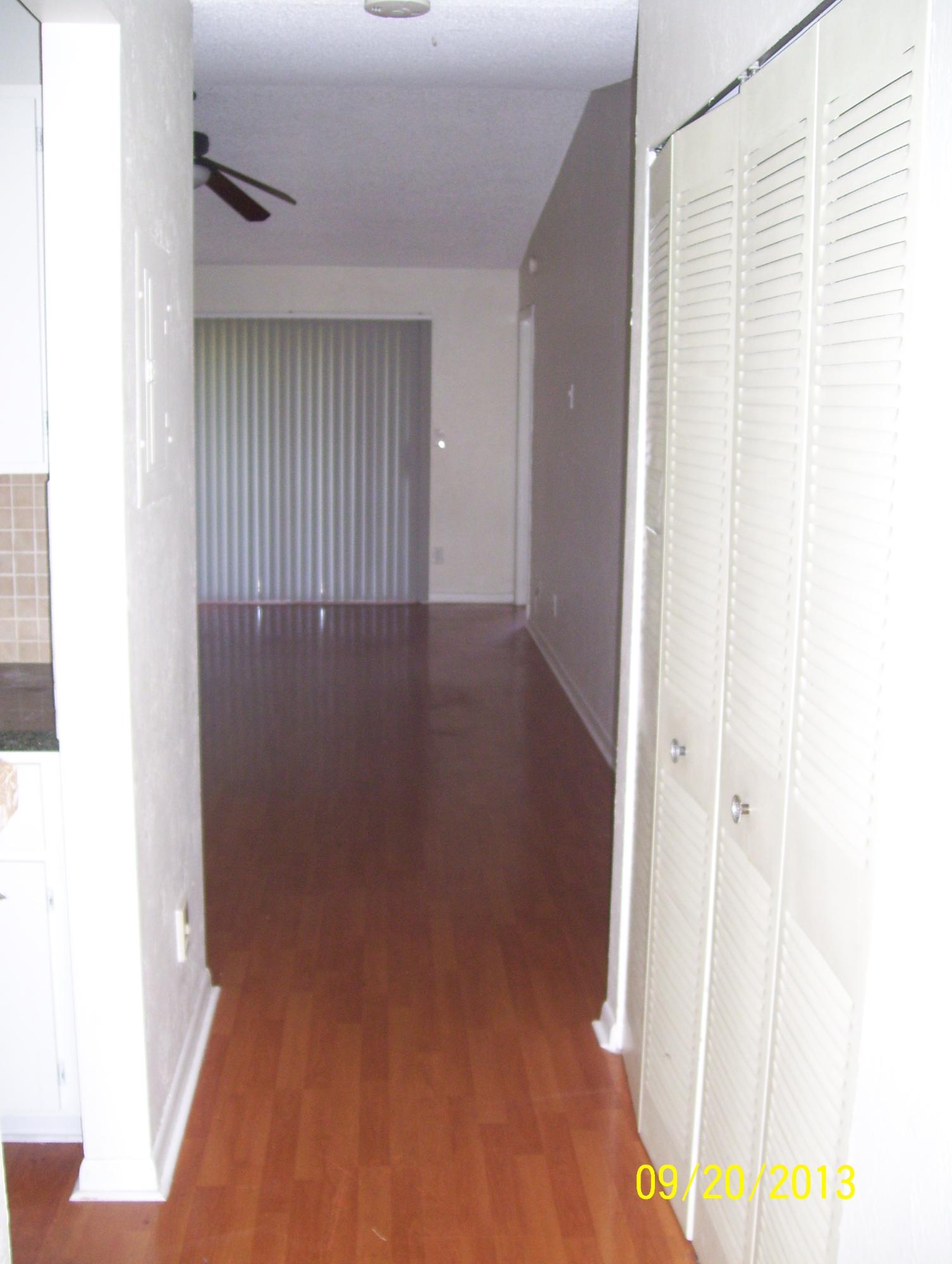 9467 Boca Cove Circle, Unit 810 Boca Raton, FL 33428 - Photo 5 of 16 Fotos caqs Gracianne e variadas 024