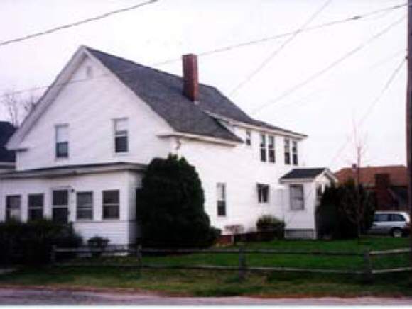 6 Oak Street Rochester, NH 03839 - Photo 1 of 2