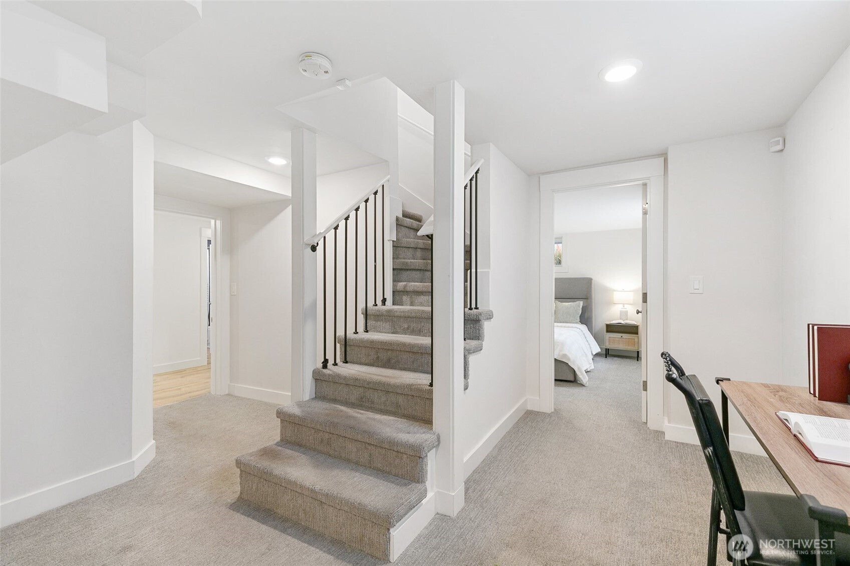 4003 Midvale Avenue North Seattle, WA 98103 - Photo 21 of 40