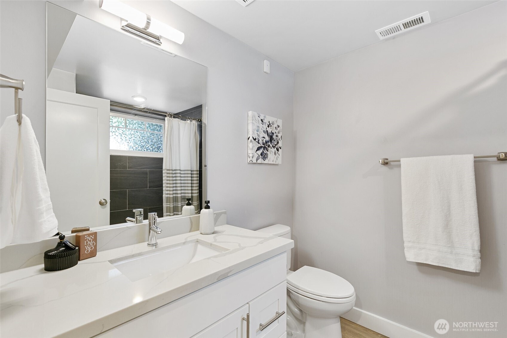 4003 Midvale Avenue North Seattle, WA 98103 - Photo 27 of 40