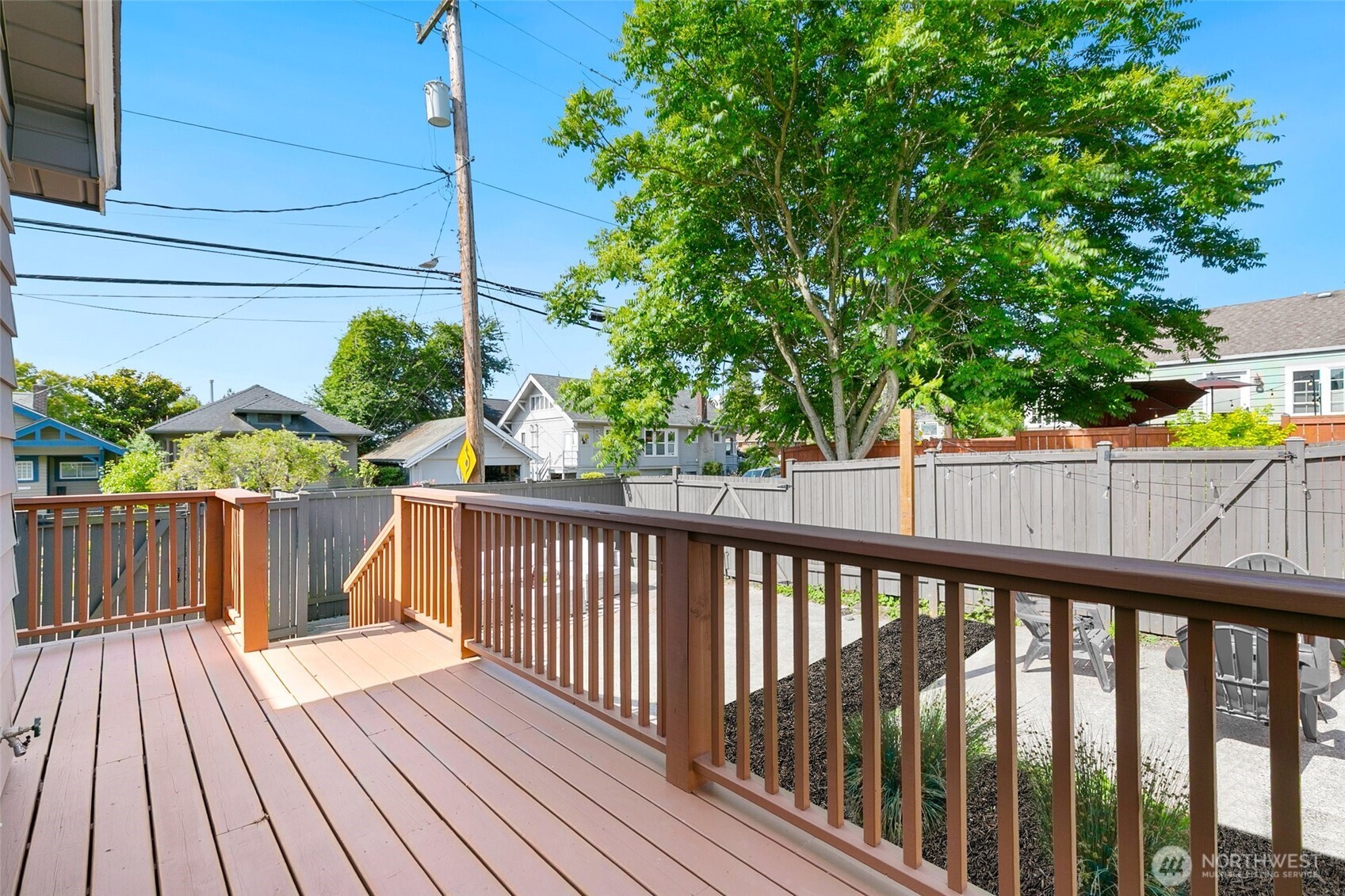 4003 Midvale Avenue North Seattle, WA 98103 - Photo 31 of 40