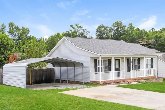 $1,730 | 5 Buck Forest Lane, Thomasville, NC 27360