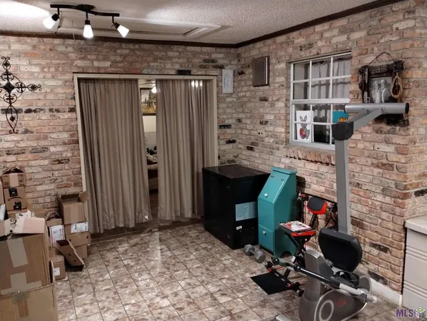 $187,000 | 24305 Engolio Street, Plaquemine, LA 70764