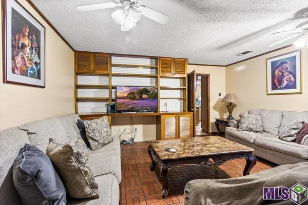 $187,000 | 24305 Engolio Street, Plaquemine, LA 70764