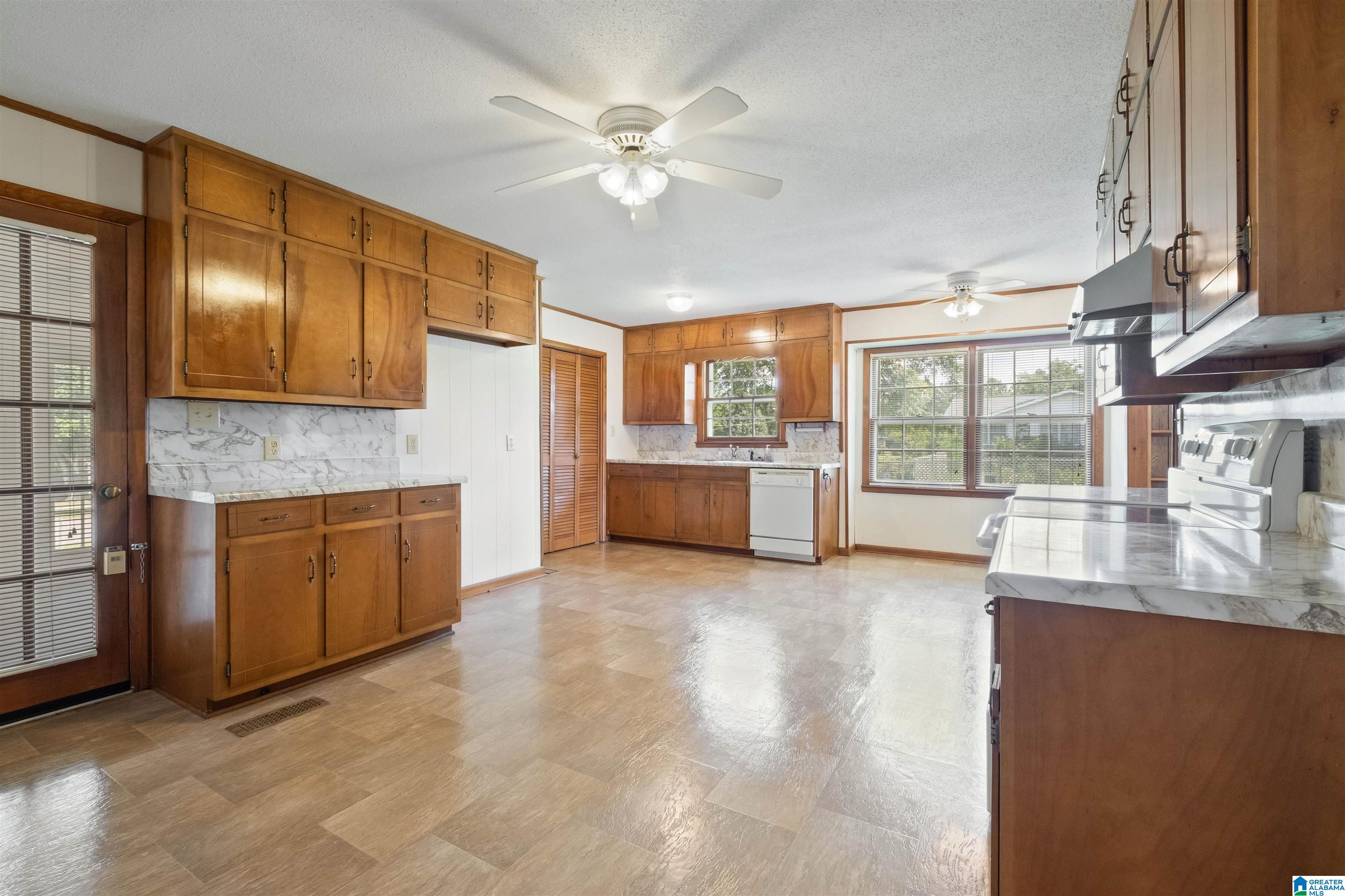 3030 Friendship Road Oxford, AL 36203 - Photo 5 of 25