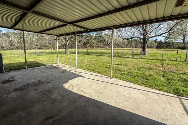$1,950 | 51 A Paul Dixon Road, Huntsville, TX 77320