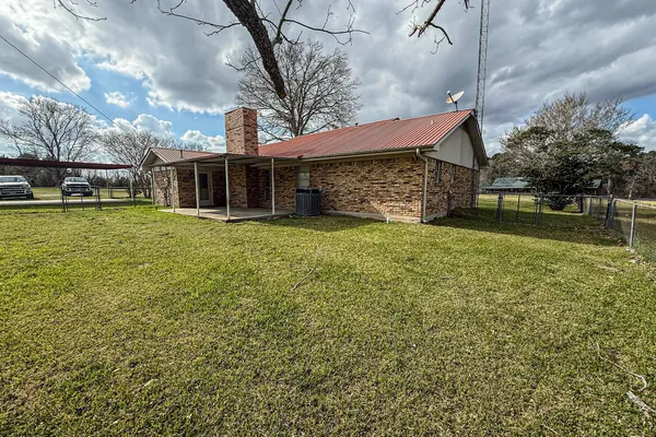 $1,950 | 51 A Paul Dixon Road, Huntsville, TX 77320