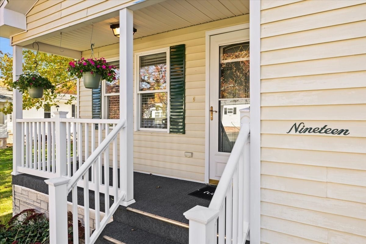 19 Robert Road Plainville, MA 02762 - Photo 2 of 29 Gallery Image 2