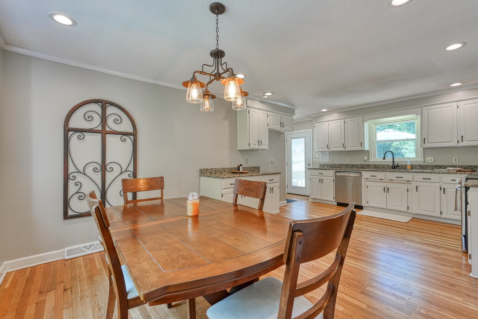 102 Hickory Hollow Road Inman, SC 29349 - Photo 11 of 50