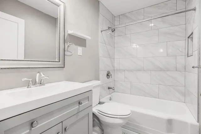 $360,000 | 5419 Canterbury Road, Fairway, KS 66205