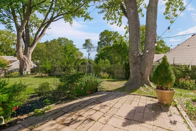 $360,000 | 5419 Canterbury Road, Fairway, KS 66205