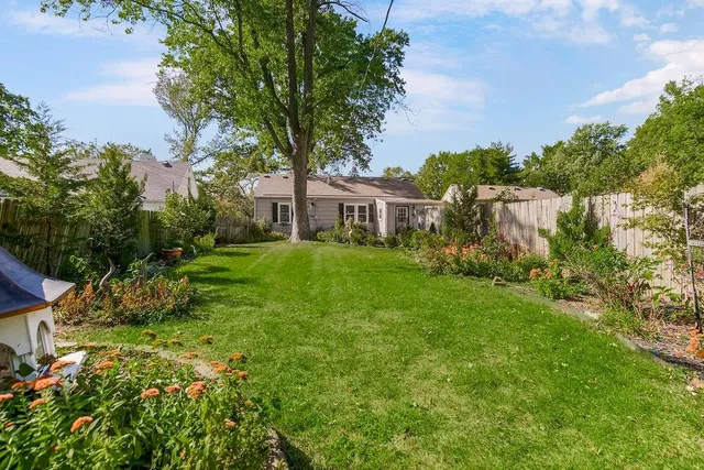 $360,000 | 5419 Canterbury Road, Fairway, KS 66205