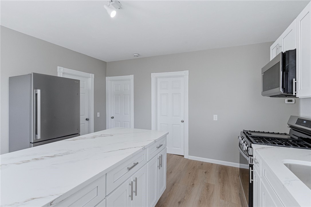 75 Baldwin Street Pawtucket, RI 02860 - Photo 6 of 47