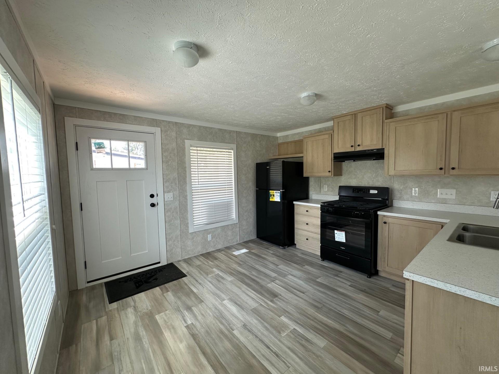 2510 Sheridan Road, Unit AC 16 Fort Wayne, IN 46803 - Photo 4 of 10