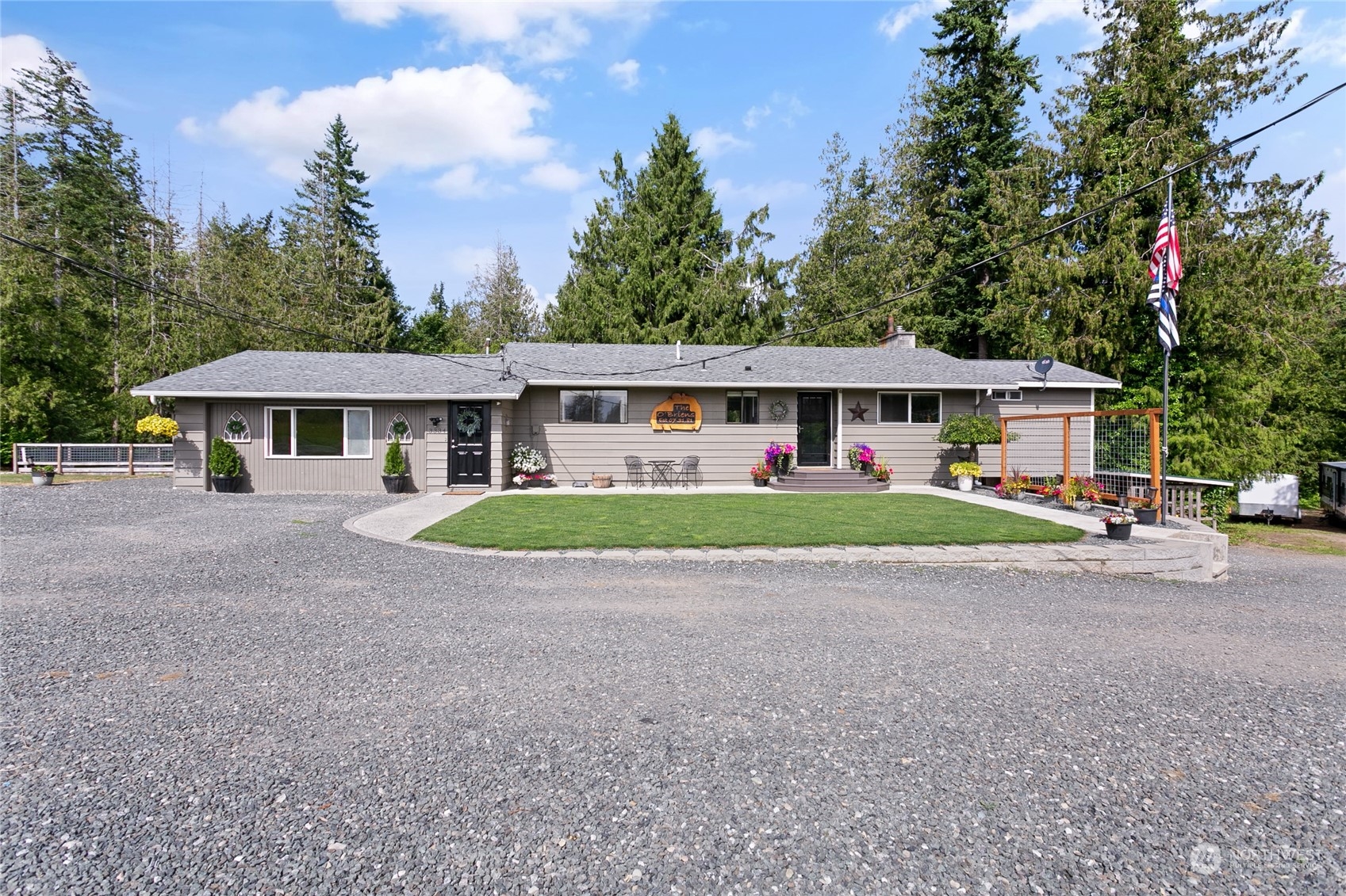 3334 East Smith Road Bellingham, WA 98226 - Photo 1 of 32 Gallery Image 1