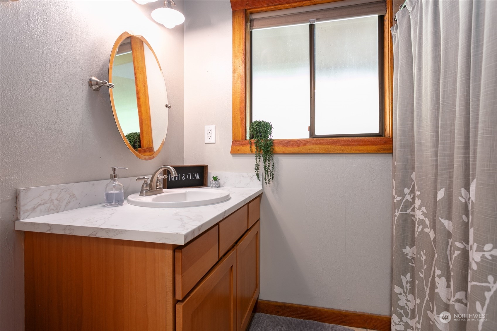 3334 East Smith Road Bellingham, WA 98226 - Photo 15 of 32 Gallery Image 15