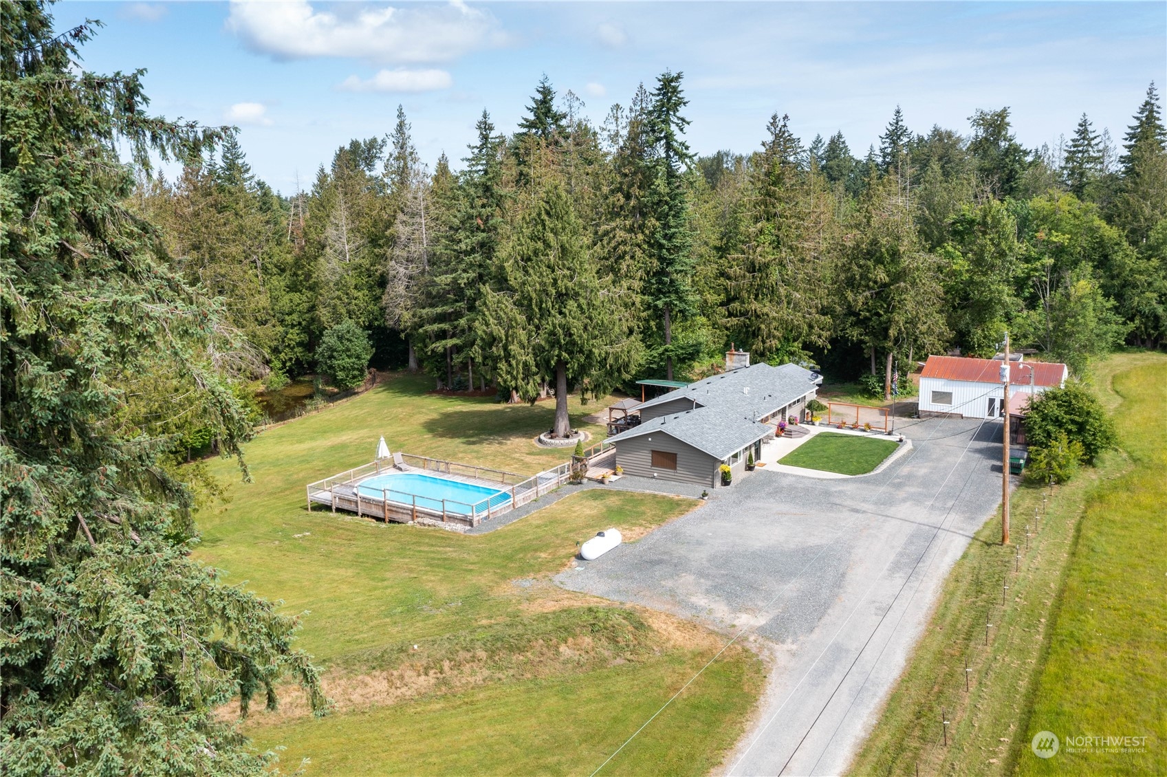 3334 East Smith Road Bellingham, WA 98226 - Photo 30 of 32 Gallery Image 30