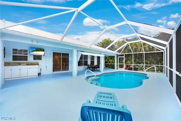 $2,700 | 250 Southeast 44th Street, Cape Coral, FL 33904