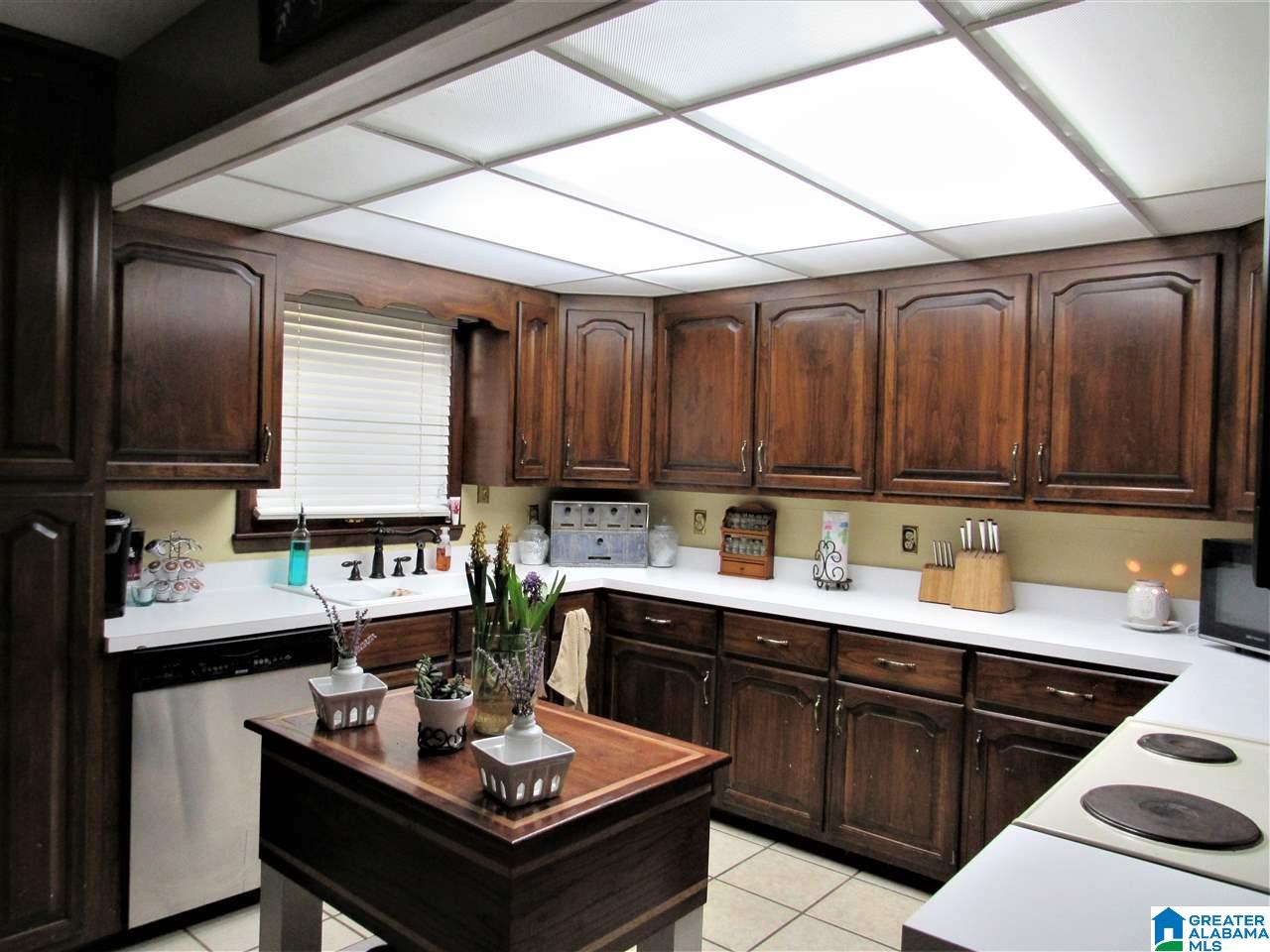 4121 Springhill Drive Anniston, AL 36201 - Photo 4 of 22