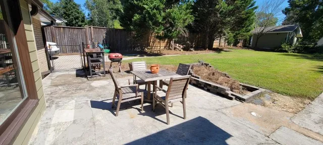 a view of outdoor space yard and patio