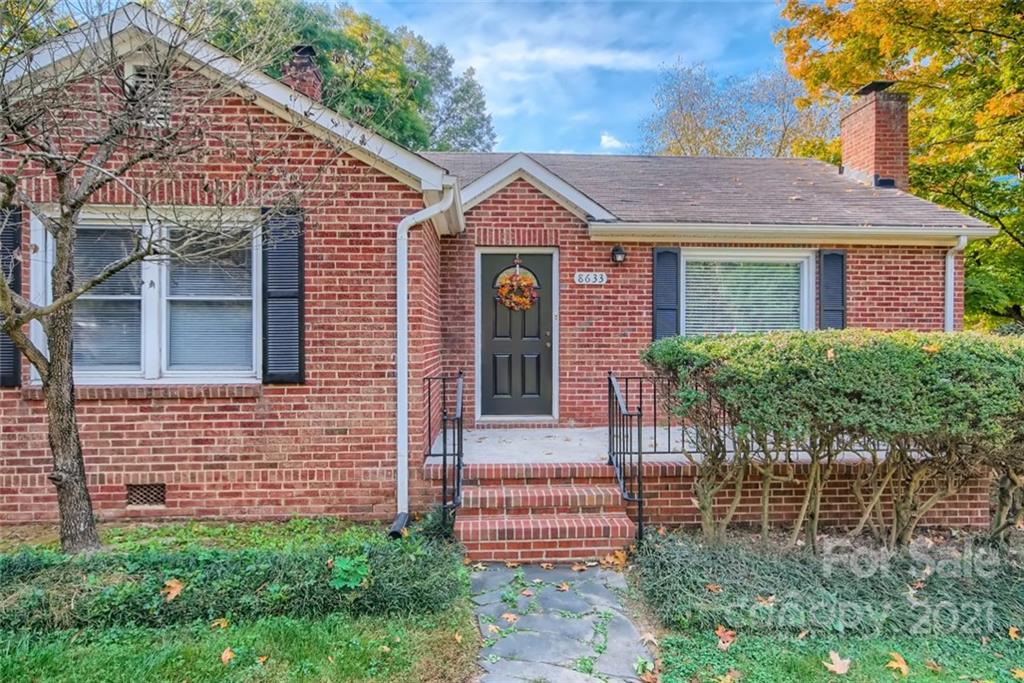 8633 Old Plank Road Charlotte, NC 28216 - Photo 1 of 27 Gallery Image 1