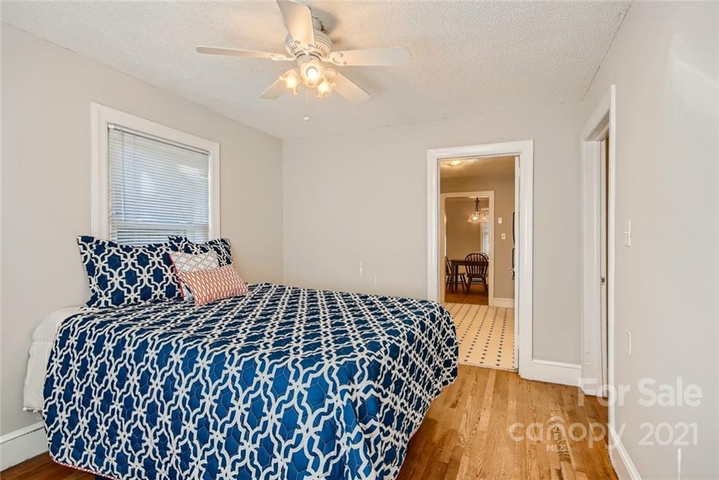 8633 Old Plank Road Charlotte, NC 28216 - Photo 14 of 27 Gallery Image 14