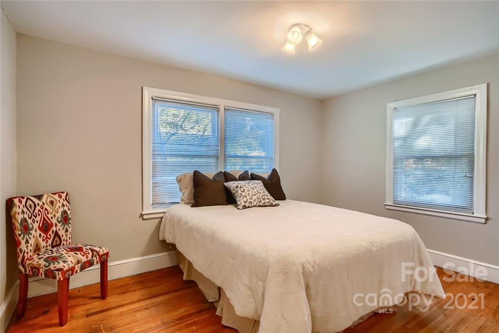 8633 Old Plank Road Charlotte, NC 28216 - Photo 15 of 27 Gallery Image 15